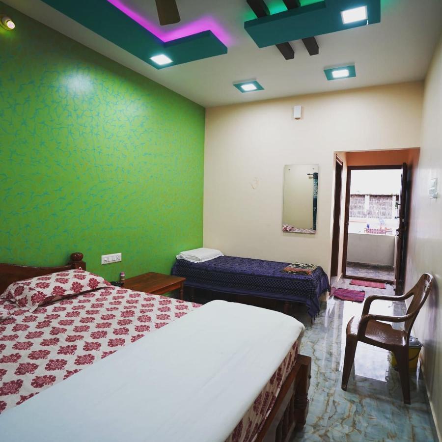 Akash Homestay Hampi Bagian luar foto